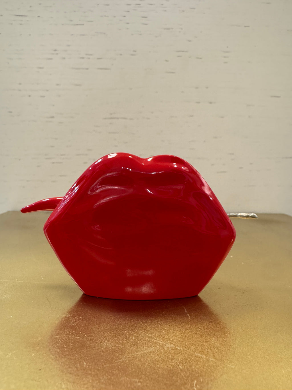 Sequenze - oggetto decorativo portafortuna a forma di bocca con peperoncino
